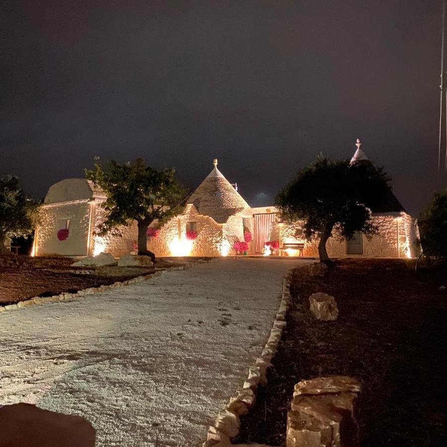 Trullo Masso Antico Villa Alberobello Luaran gambar
