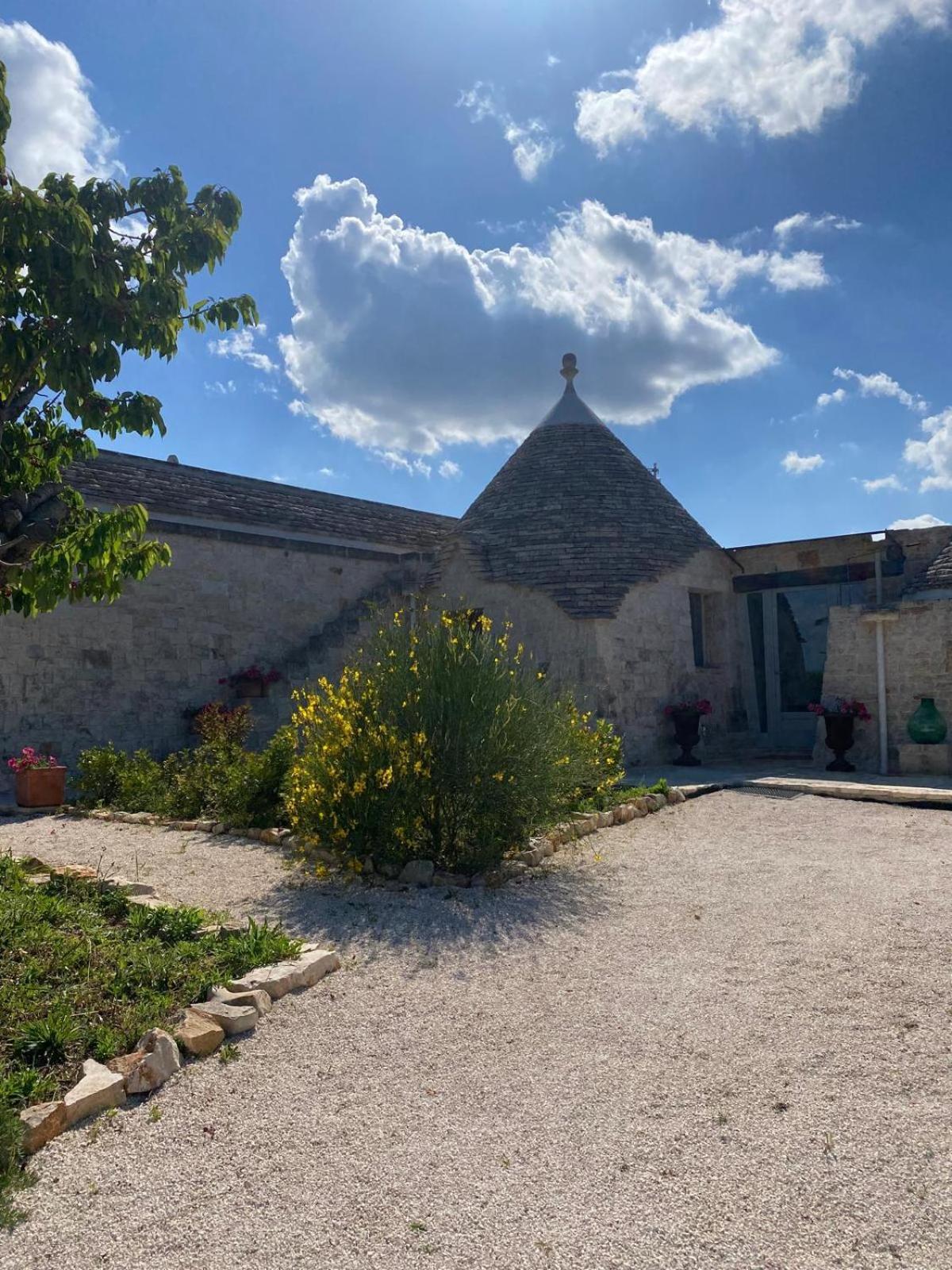 Trullo Masso Antico Villa Alberobello Luaran gambar